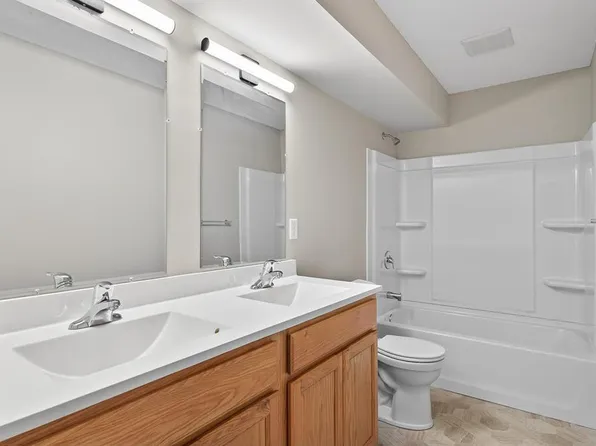 1761 8th Ave #1, Newport, MN 55055