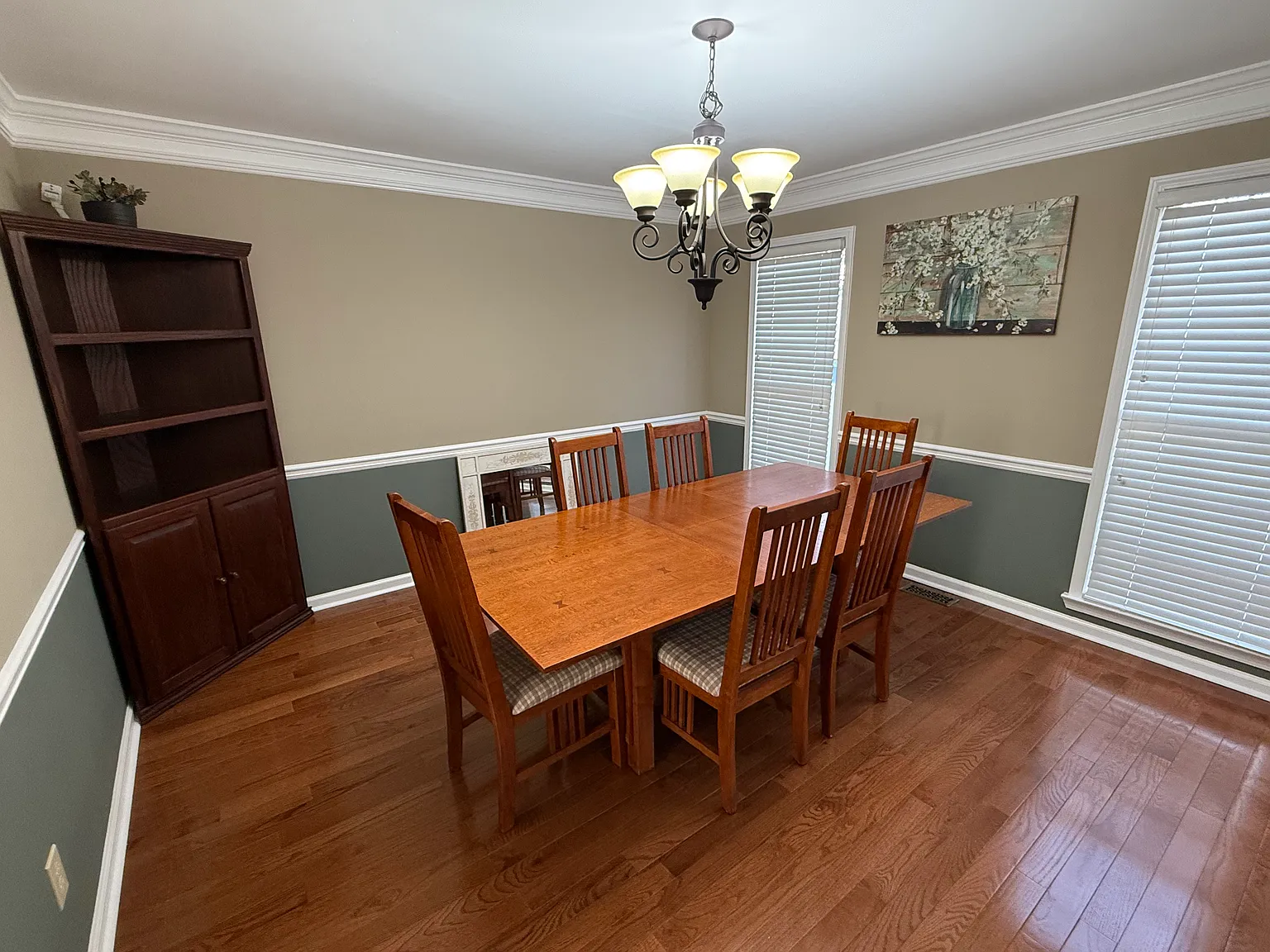 3 bed, 2312 sqft, $3,000 — Photo 4