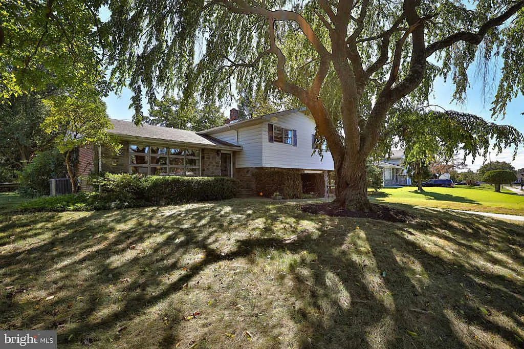 9223 Laramie Rd photo 1