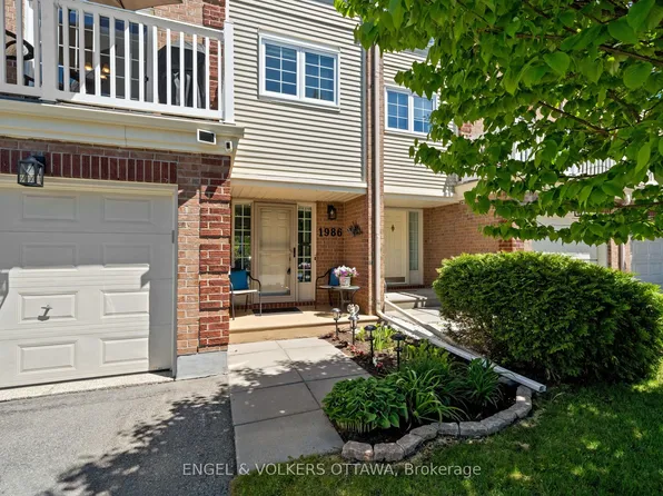 1986 Summerfields Cres #27, Ottawa, ON K1C 7B4