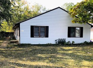 7608 N 2nd St, Machesney Park, IL