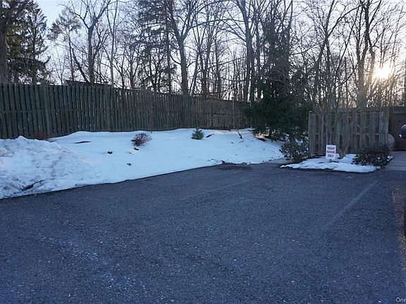 4th image of 281 Hudson St