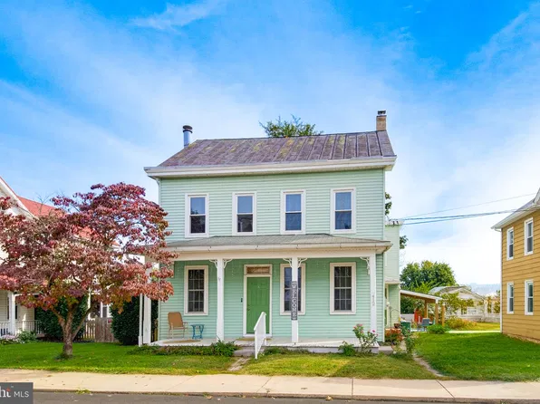 412 Maple St, Terre Hill, PA 17581