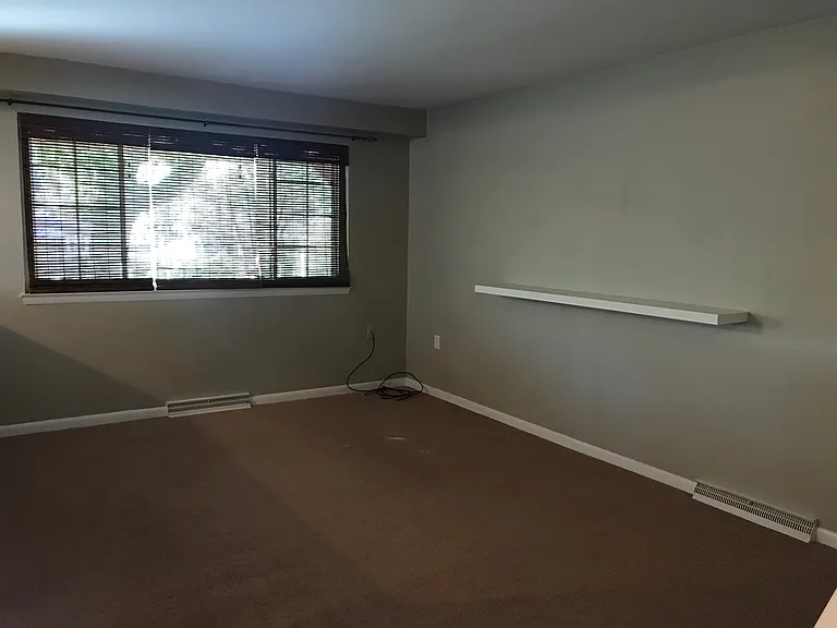 3409 N California Ave — Photo 7
