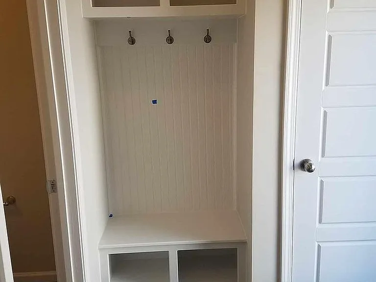1013 Metropolitan Dr — Photo 5