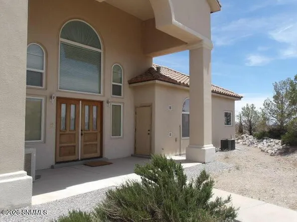 3319 Majestic Rdg, Las Cruces, NM 88011