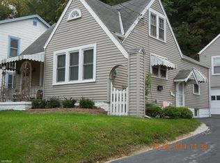 230 Johnson St, East Peoria, IL 61611