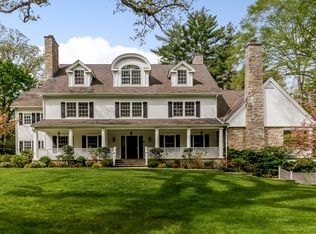 8 Richbell Cl, Scarsdale, NY 10583