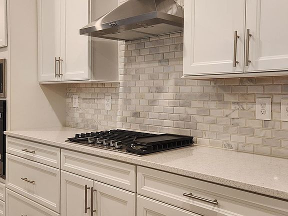 3rd image of 31081 Silver Maple Dr