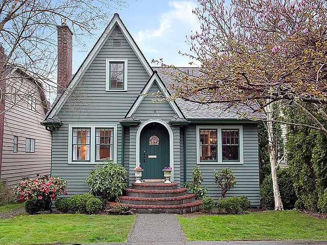 1st image of 4145 42nd Ave NE