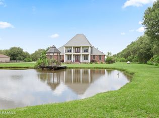 8018 Sidney Gautreaux Rd, Abbeville, LA 70510