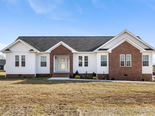 20 Hunters Cv, Mayfield, KY 42066