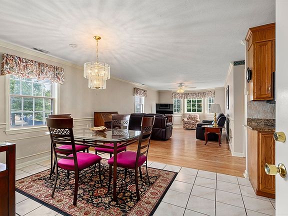 4th image of 785 Washington St APT 207