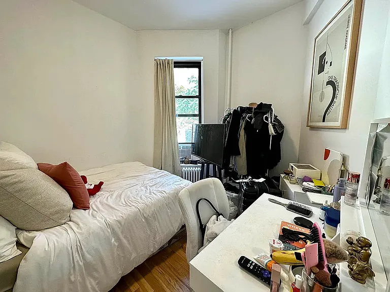 152 8th Ave #5N — Photo 6