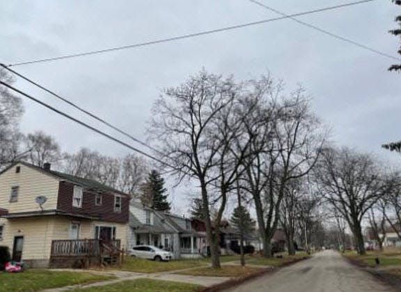 3rd image of 1828 Ring St