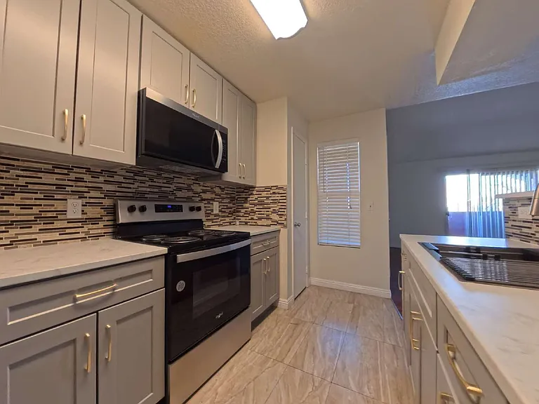 8101 W Flamingo Rd #2013 — Photo 8