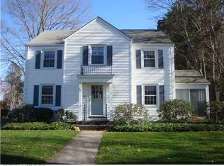 20 Rosedale Rd, West Hartford, CT 06107