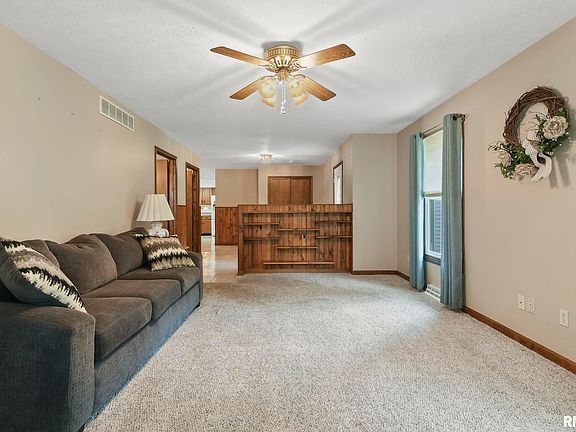 5th image of 5274 Wildwood Ln