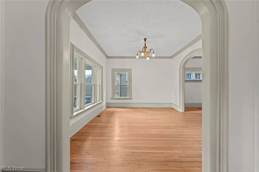 2 bed, $2,200 — Photo 4