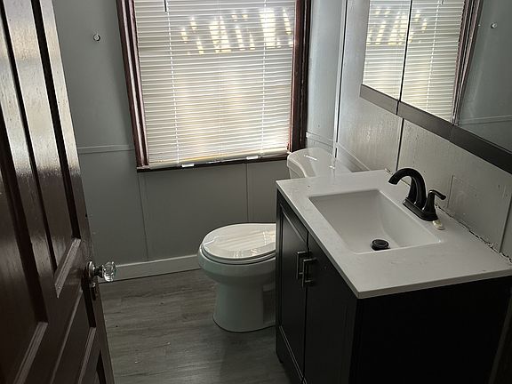 5th image of 722 E King St #15634329