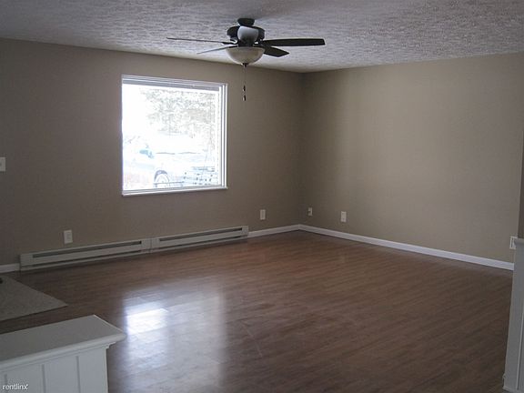 1105 southview LR