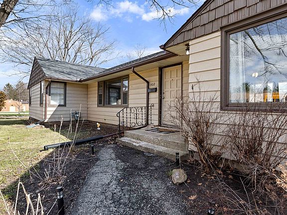 2nd image of 1502 River Bluff Blvd