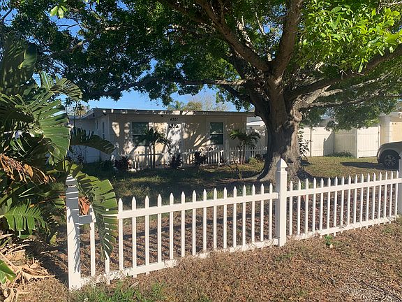 4th image of 4301 73rd St N