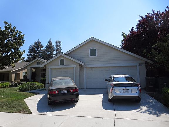 2nd image of 327 Glenbriar Cir