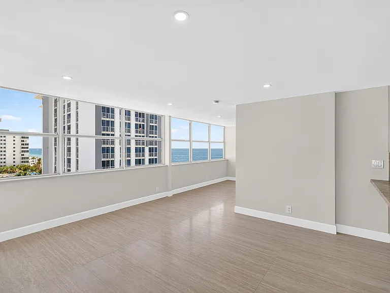 209 N Fort Lauderdale Beach Blvd #8A — Photo 14