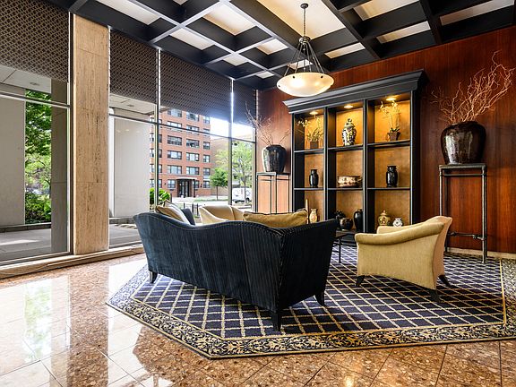 2nd image of 5855 N Sheridan Rd APT 24J