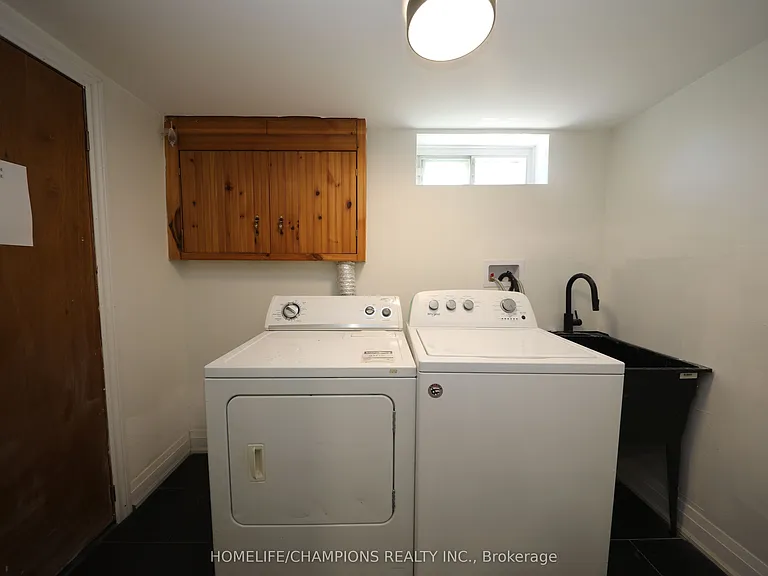 50 Fraserton Cres — Photo 9