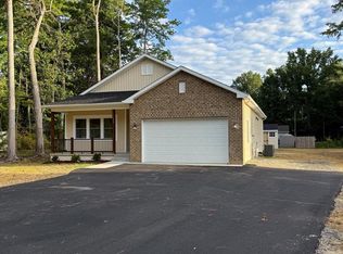 402 Monroe Dr, Colonial Beach, VA 22443
