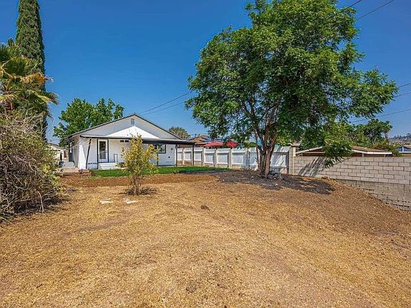 5th image of 635 Paraiso Ave