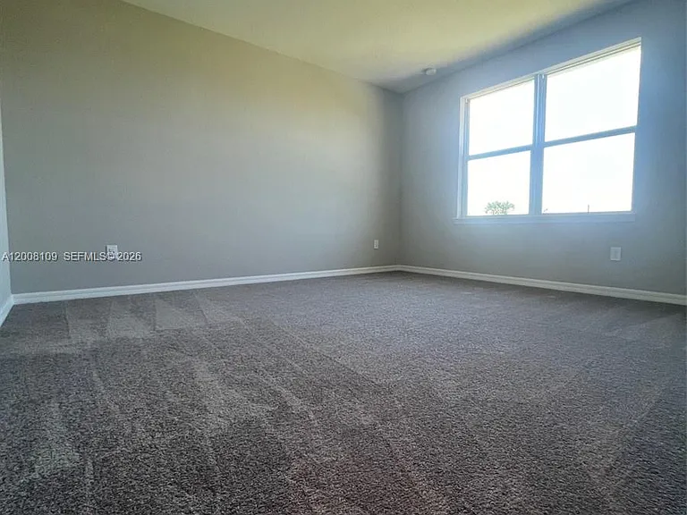 12222 SW Myrtle Oak Dr — Photo 11