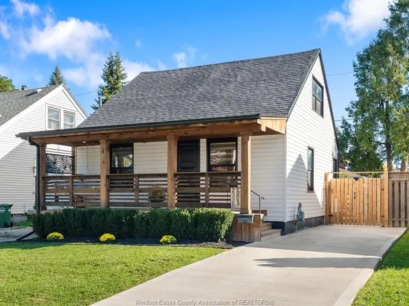 2328 Forest Ave, Windsor, ON N8W 2G8
