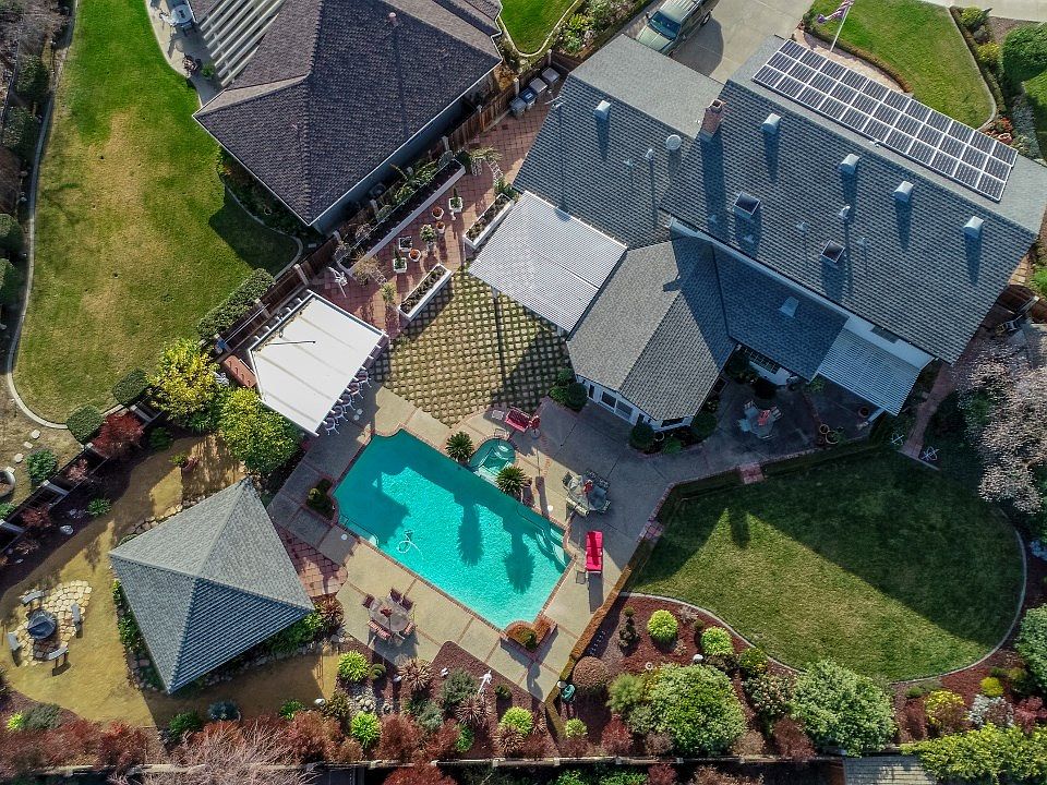 1st image of 830 Wildwood Way