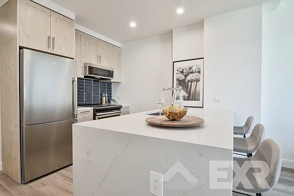 Rented by EXR | media 19