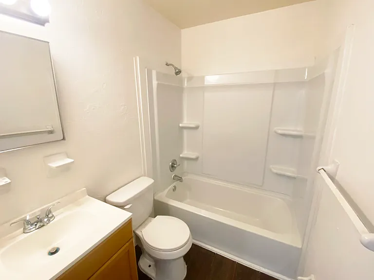 3906 SW 26th Terrace — Photo 7
