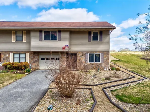 156 Back 9 Dr, Baneberry, TN 37890
