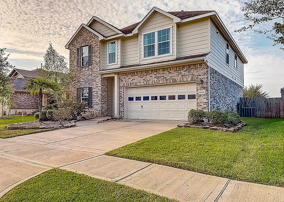 1st image of 19331 Vermillion Ct