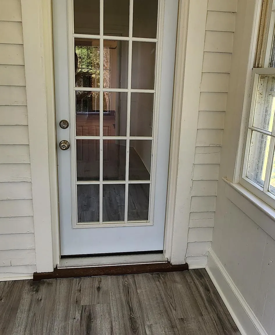 4 bed, 2239 sqft, $3,000 — Photo 2