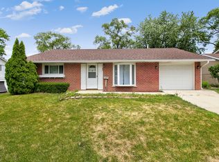 306 Andover Ct, Streamwood, IL