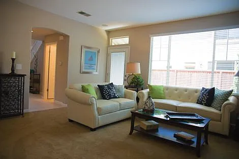 2447 Avignon Cir — Photo 13