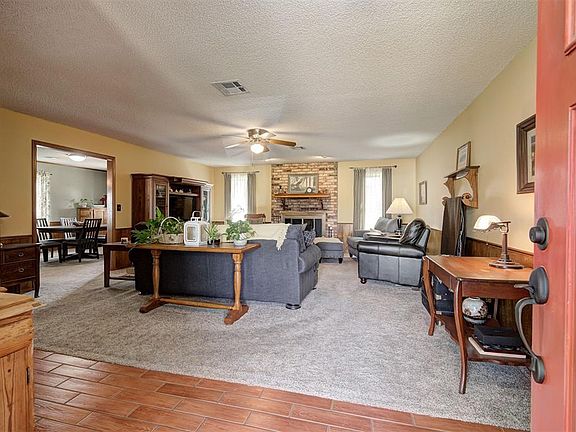 5th image of 108 Nelson Park Pl