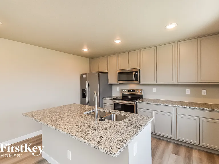10718 Luneth Dr — Photo 5