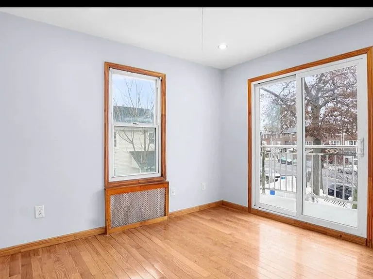 Fresh Pond Rd — Photo 2