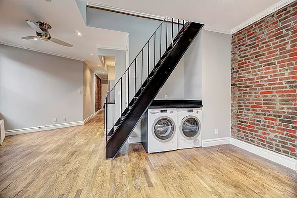 Rented by REAL New York | media 12