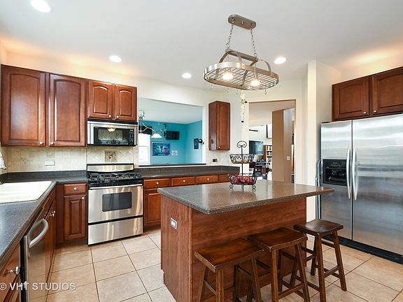 5th image of 15016 Meadow Ln