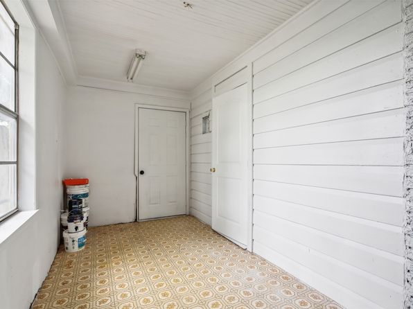 Additional property image - 802 S Montclair Ave, Dallas, TX 75208