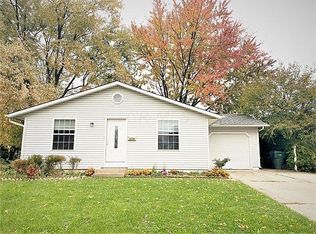2038 Shawbury Ct W #5, Columbus, OH 43229